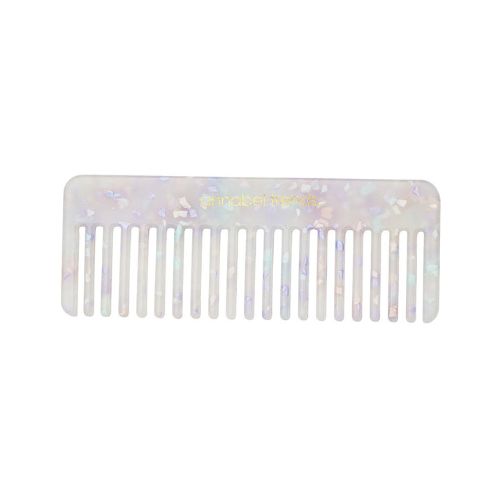 tamed hair comb