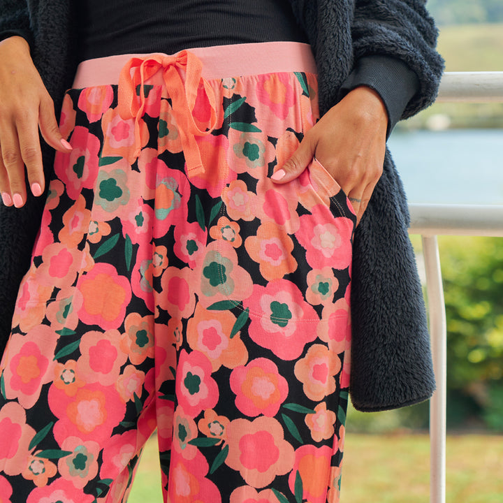 Annabel Trends Pyjama Pants - Midnight blooms