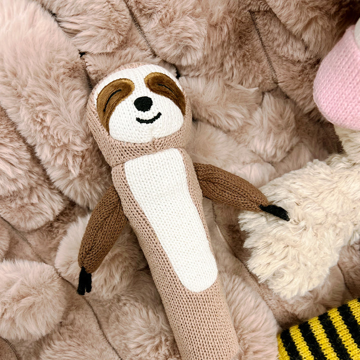 ANNABEL TRENDS KNIT RATTLES - SLOTH