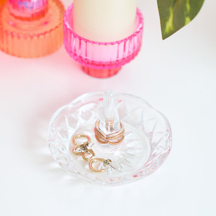 Annabel Trends clear ring holder
