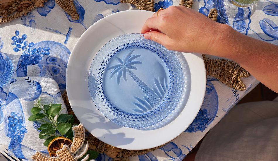 Seafood linen, palm glassware