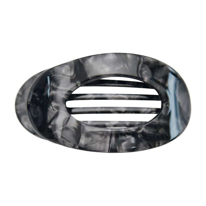 Tamed Flat Hair Claw