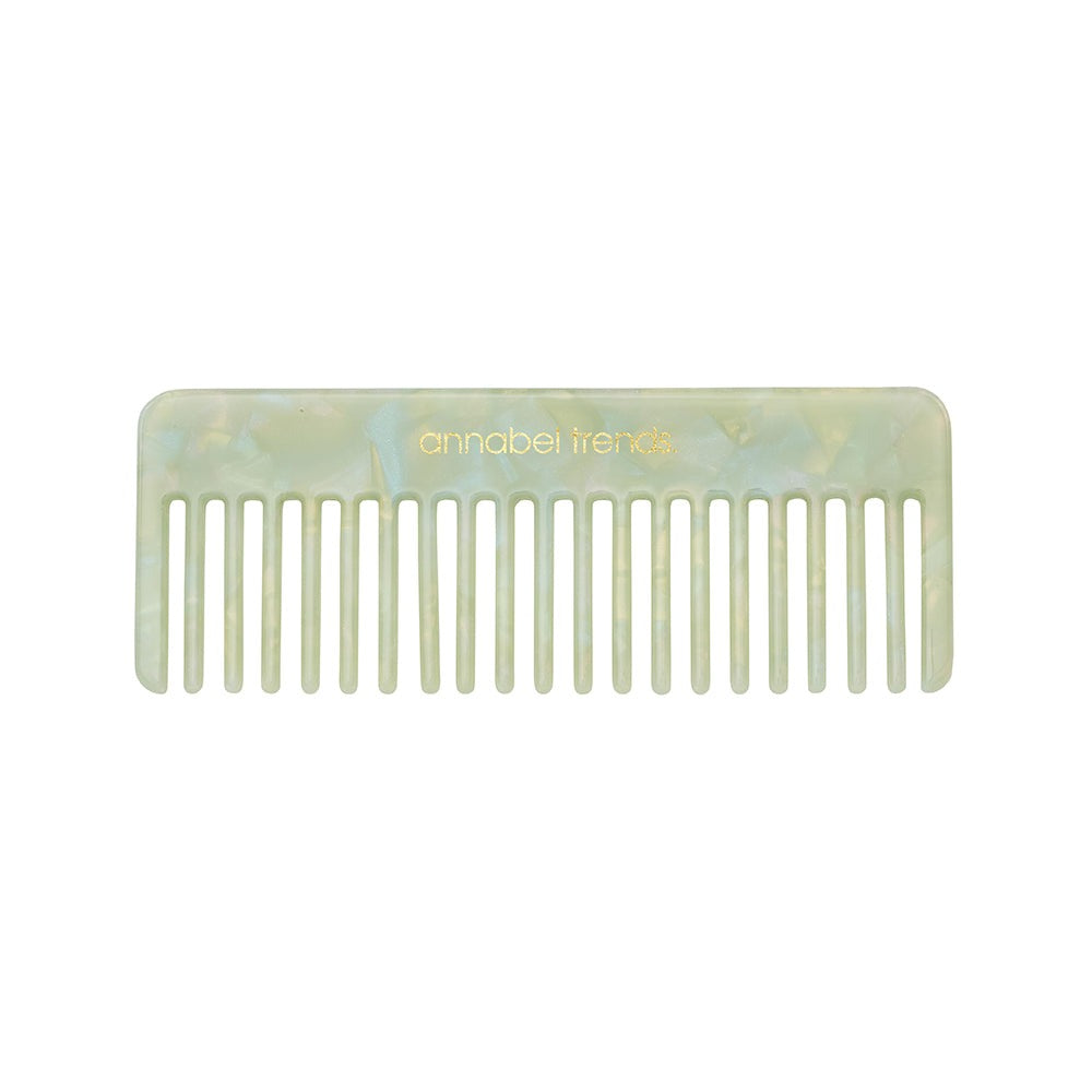 tamed hair comb