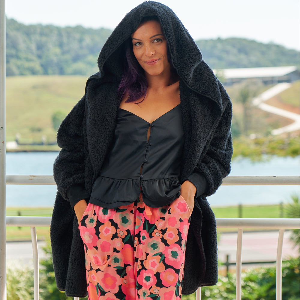 Annabel Trends Cosy luxe Cardi Robe - Black. pyjama pants in midnight blooms