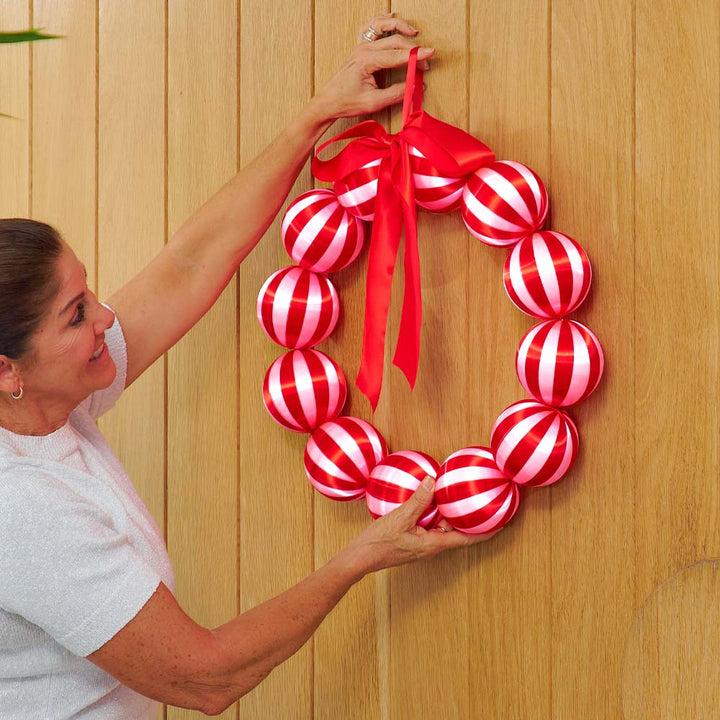 Xmas Bauble Wreath