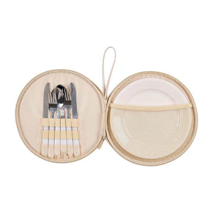 Annabel Trends Picnic Round Plate and cutlery set in Trailing Natives Tan