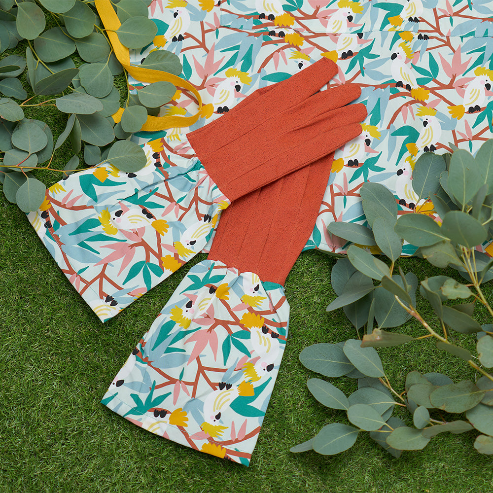Annabel Trends white cockatoo cotton long sleeve garden gloves and apron
