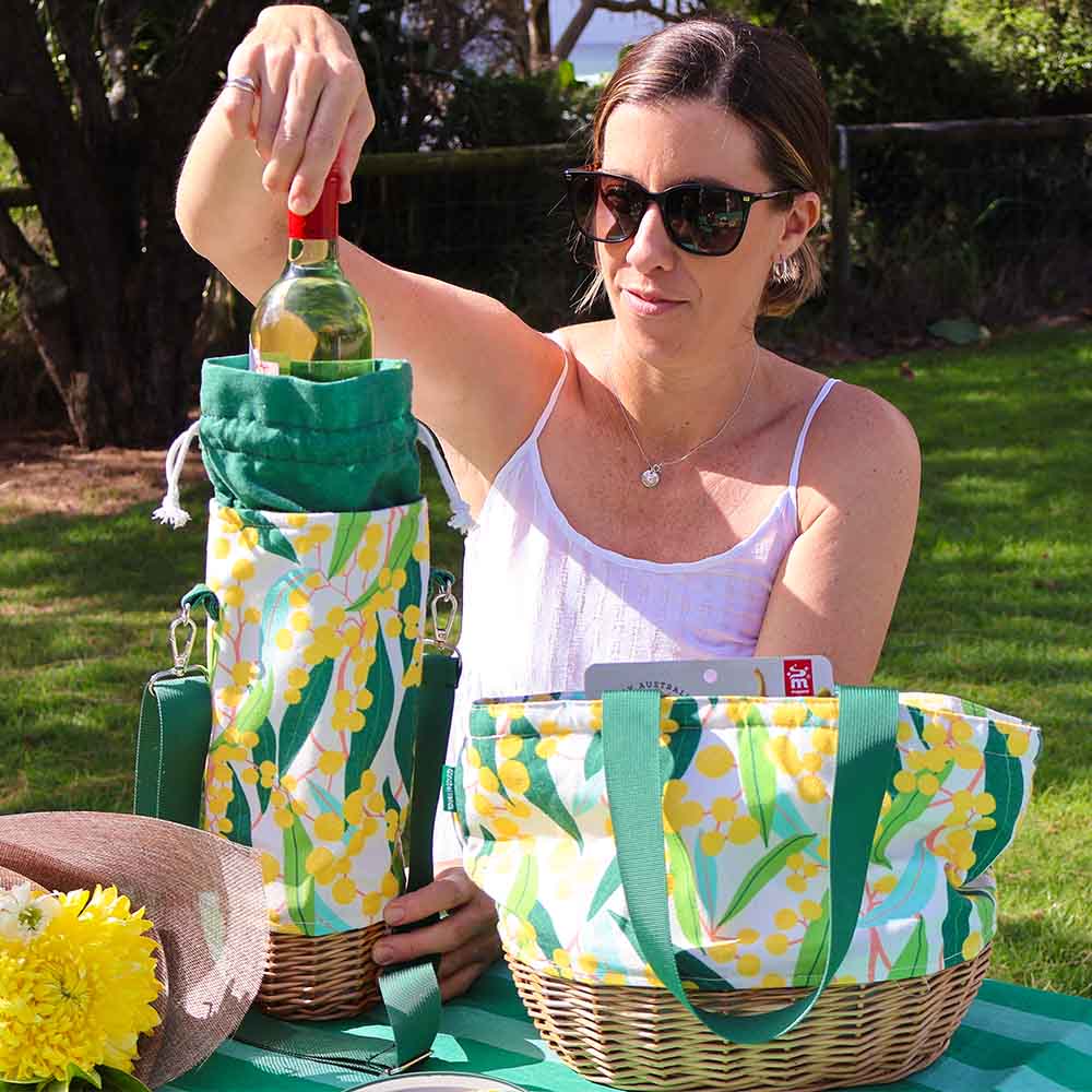 Picnic Bottle Bag - Wicker